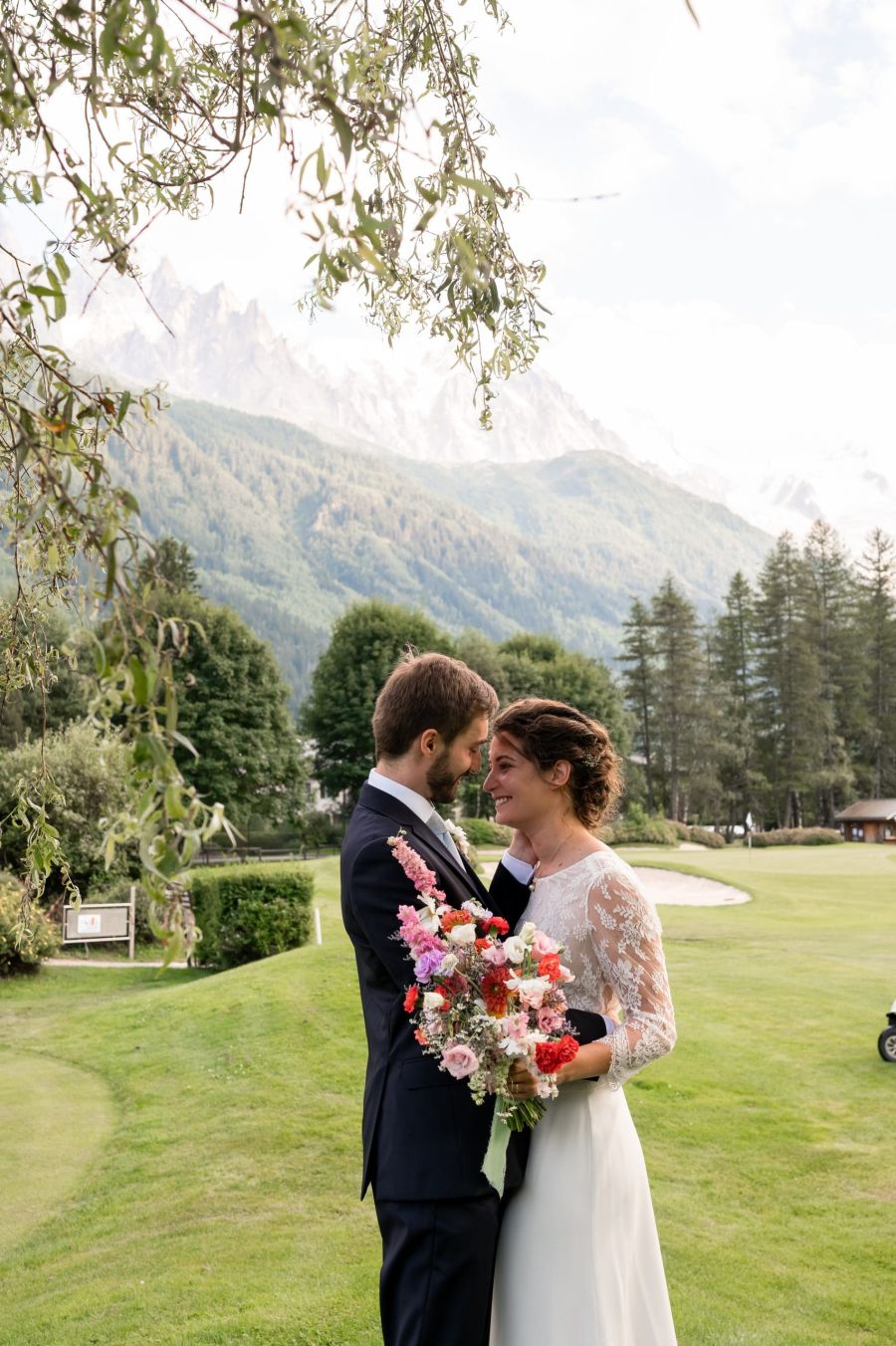 Photo de couple sur le golf de Chamonix Mont Blanc
